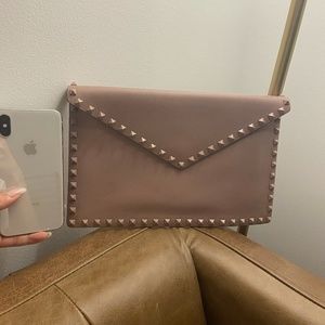 Valentino Garavani Rockstud Envelope Pouch